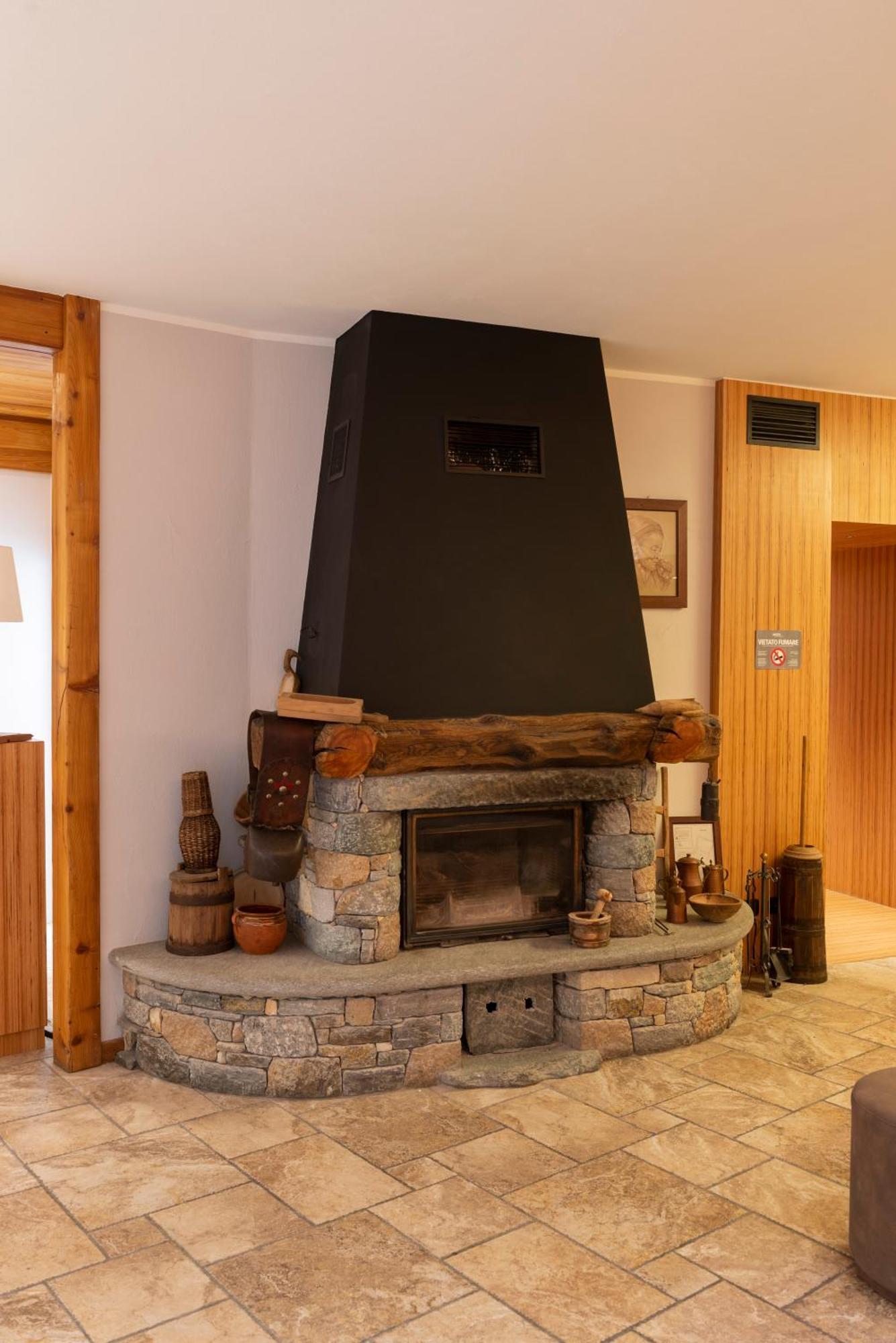 Hotel Zerbion Torgnon Bagian luar foto